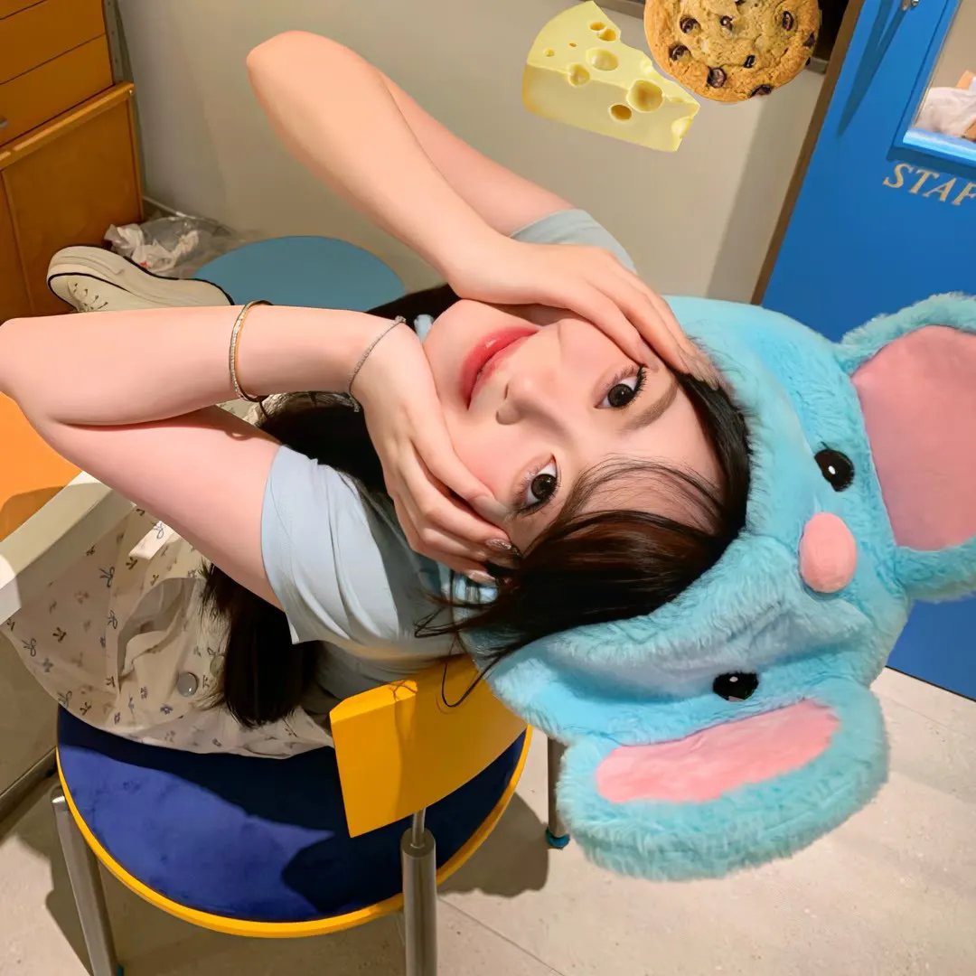 阿罗有枝彩色笔